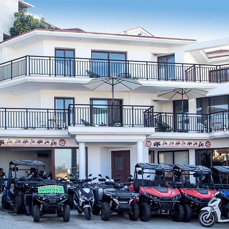 D & E Apartments Skiathos-stad Buitenkant foto