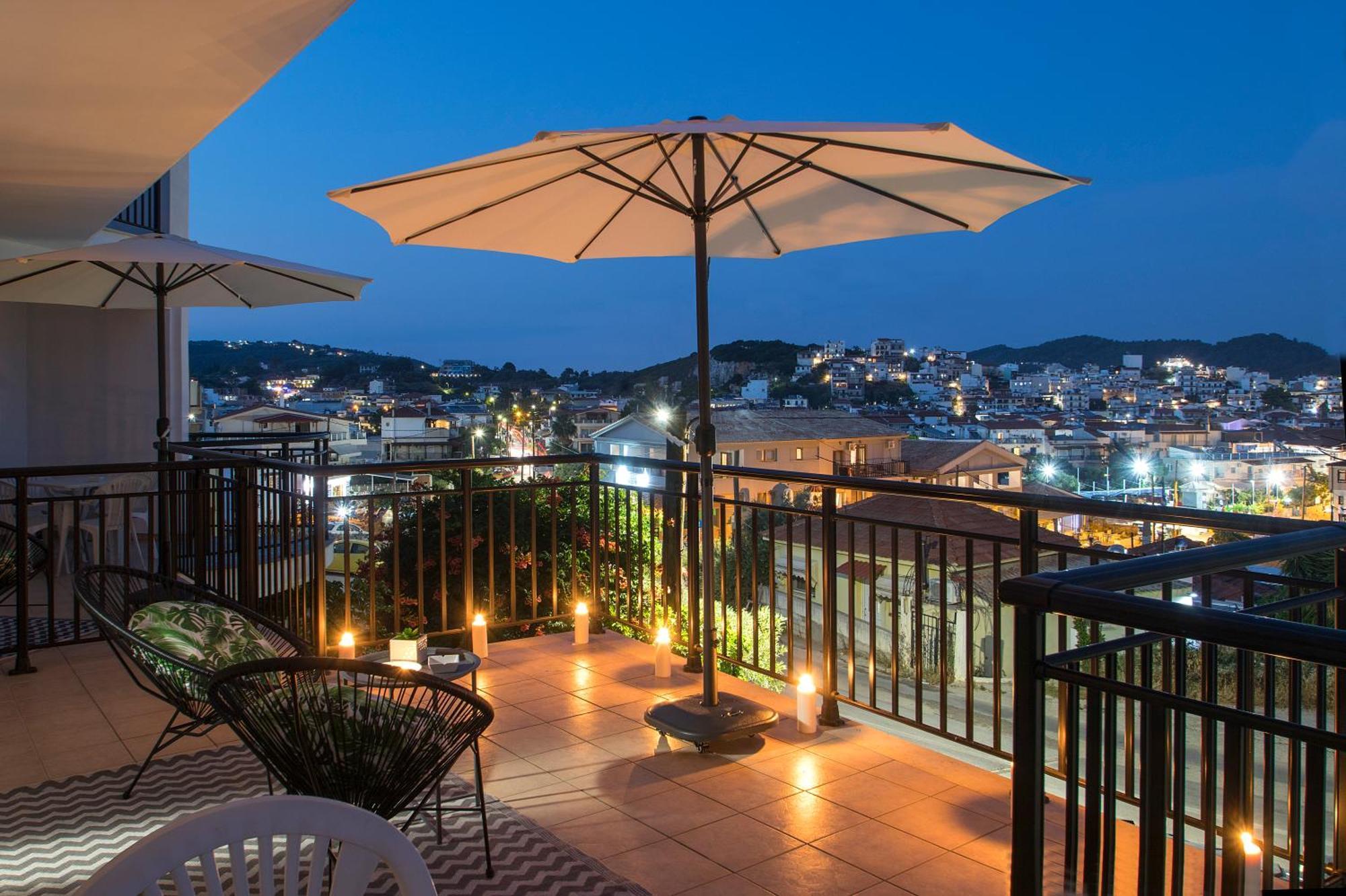 D & E Apartments Skiathos-stad Buitenkant foto